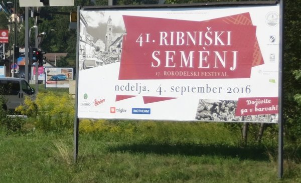 REKLAMNI-PANOJI